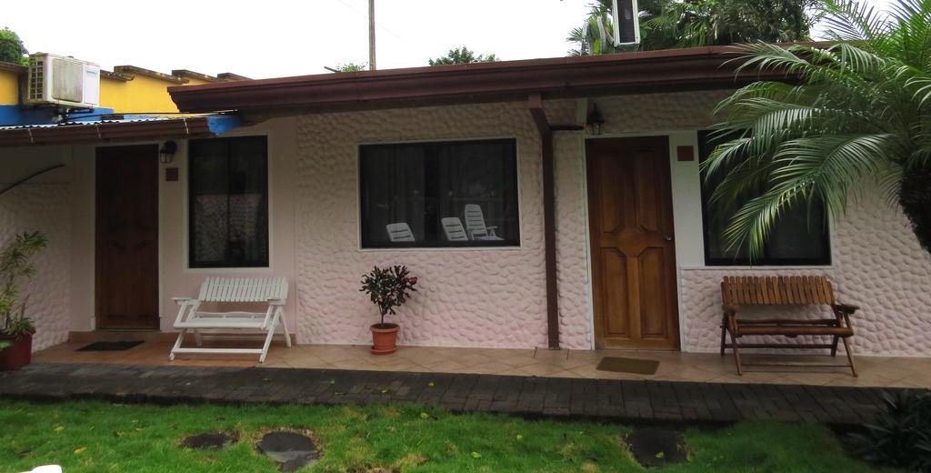 Hotel Vagabondo La Fortuna Exterior foto